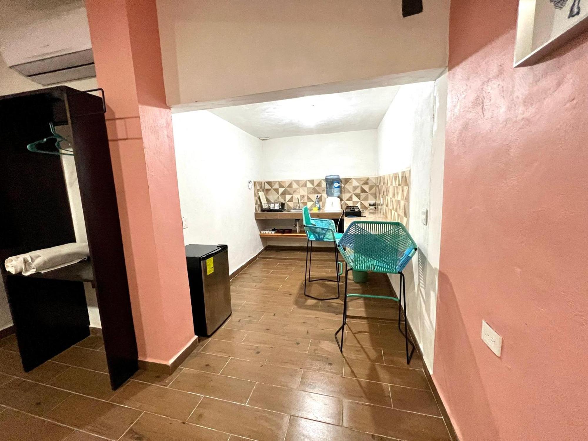 Habitaciones A Dos Calles De Laguna - Renta De Bicicletas Accesibles Бакалар Экстерьер фото